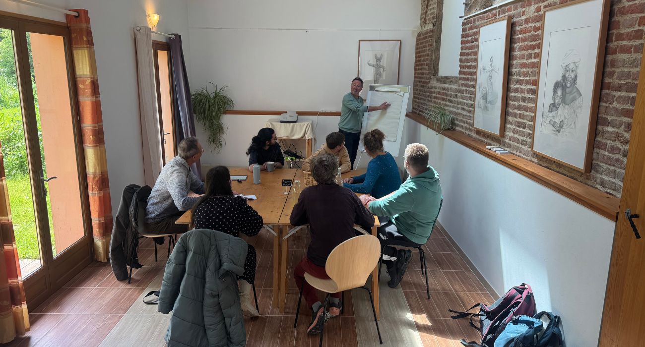 salle capucine - réunion en petit groupe de travail